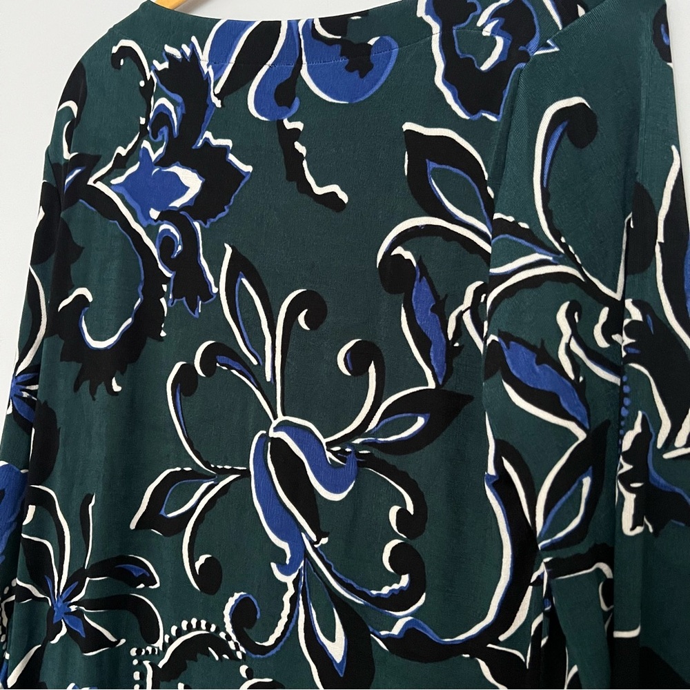 NEW NWT Chico’s Green Navy Eastern Bell Sleeve MIDI Dress Size 2 Large - Picture 9 of 9